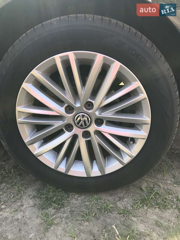 Универсал Volkswagen Golf 2014 в Киеве