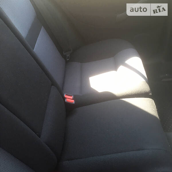 Хетчбек Volkswagen Golf 2000 в Рівному