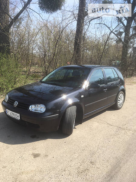 Хетчбек Volkswagen Golf 2000 в Рівному