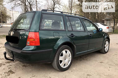 Універсал Volkswagen Golf 2001 в 