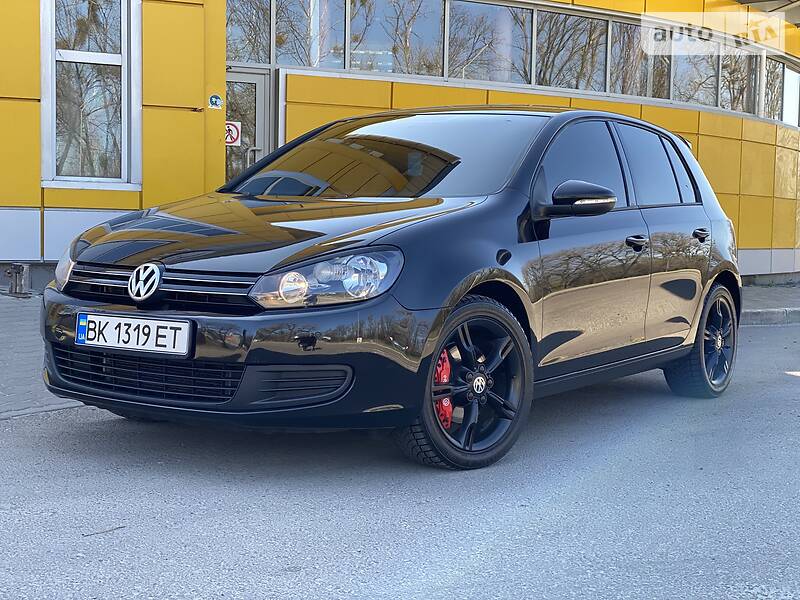 Хетчбек Volkswagen Golf 2009 в Рівному