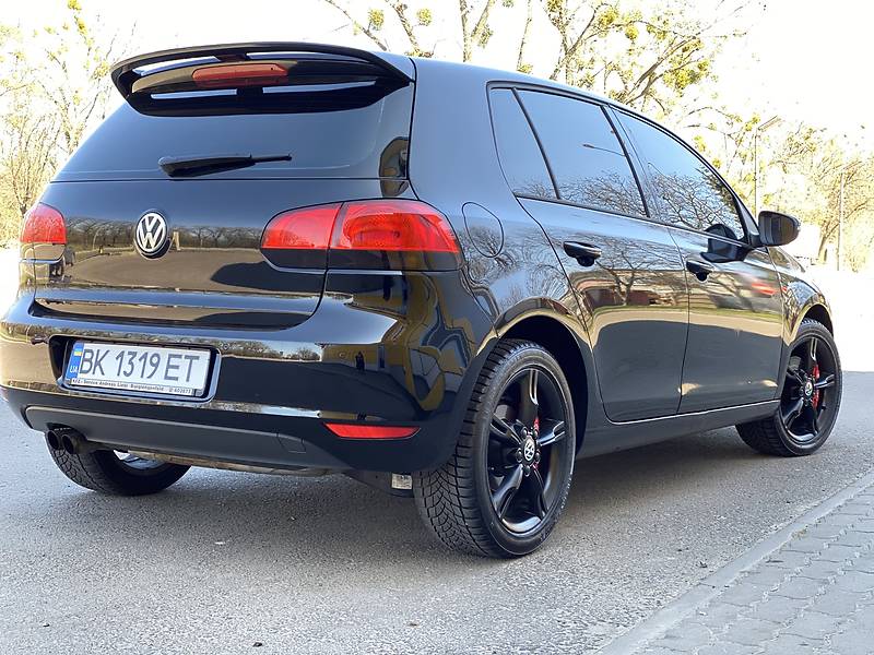 Хетчбек Volkswagen Golf 2009 в Рівному