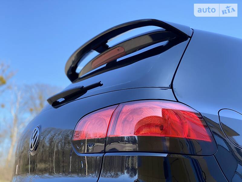 Хетчбек Volkswagen Golf 2009 в Рівному