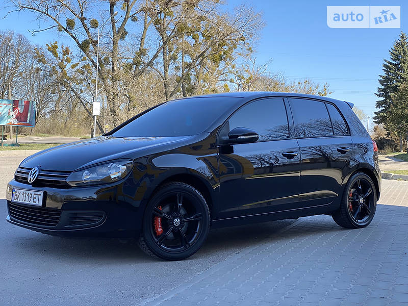 Хетчбек Volkswagen Golf 2009 в Рівному