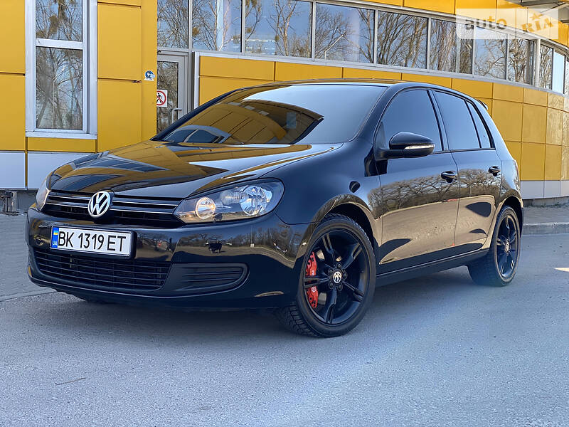 Хетчбек Volkswagen Golf 2009 в Рівному