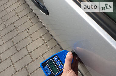 Хетчбек Volkswagen Golf 2002 в 