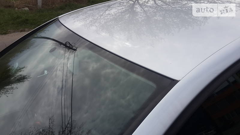 Хетчбек Volkswagen Golf 2004 в Києві