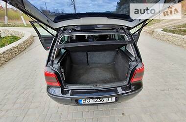 Хетчбек Volkswagen Golf 1999 в 
