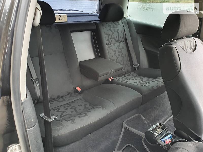 Хетчбек Volkswagen Golf 1999 в Шумську