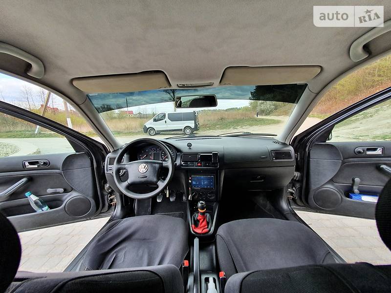 Хетчбек Volkswagen Golf 1999 в Шумську