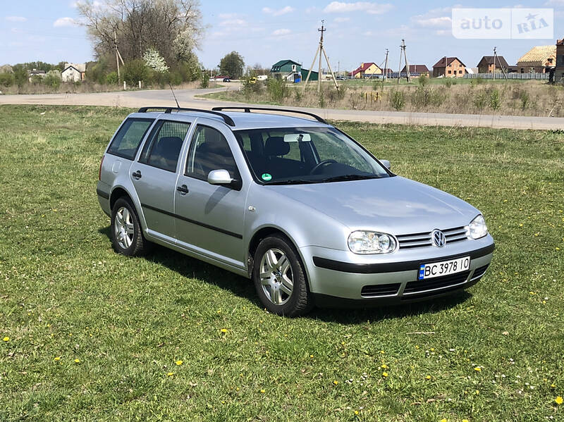 Універсал Volkswagen Golf 2000 в Бучачі