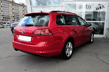 Універсал Volkswagen Golf 2015 в 