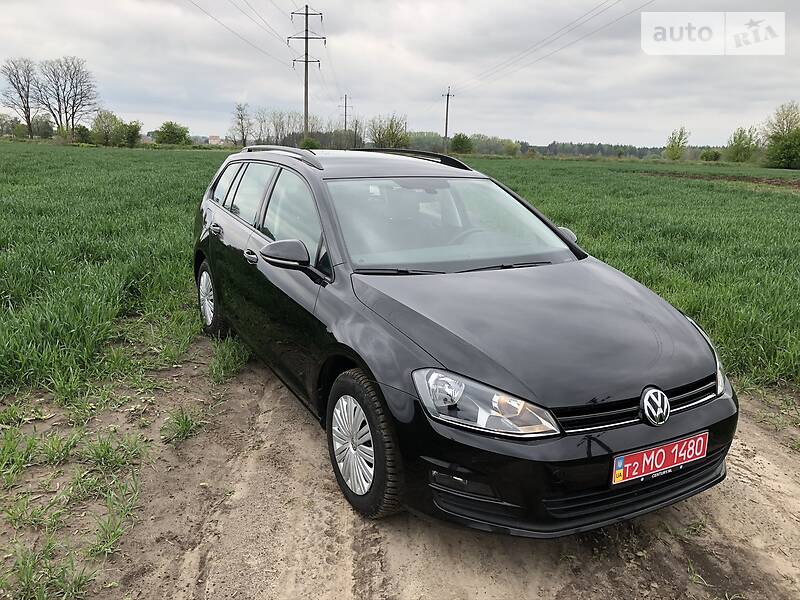 Универсал Volkswagen Golf 2017 в Киеве