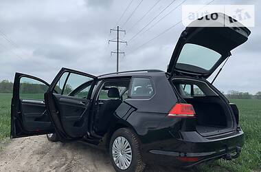 Універсал Volkswagen Golf 2017 в 