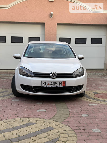 Хетчбек Volkswagen Golf 2009 в Вінниці