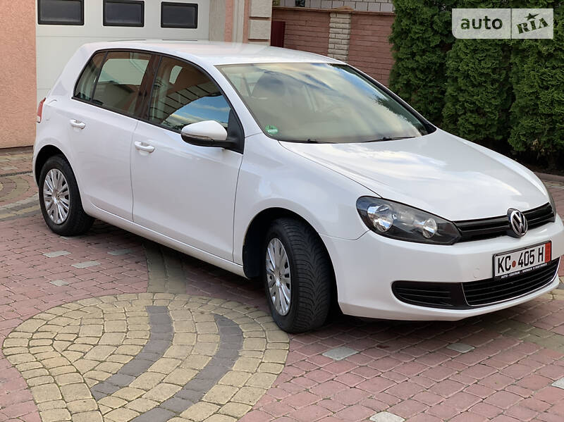 Хетчбек Volkswagen Golf 2009 в Вінниці