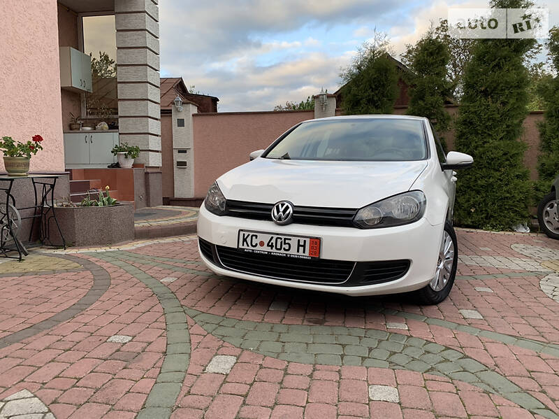 Хетчбек Volkswagen Golf 2009 в Вінниці