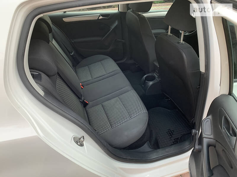 Хетчбек Volkswagen Golf 2009 в Вінниці