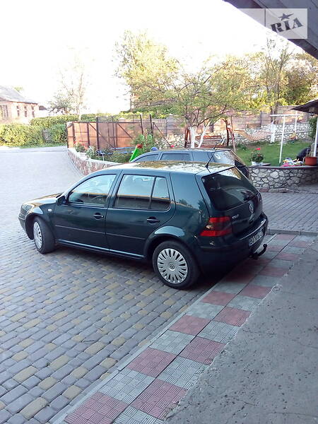 Хетчбек Volkswagen Golf 2000 в Підволочиську