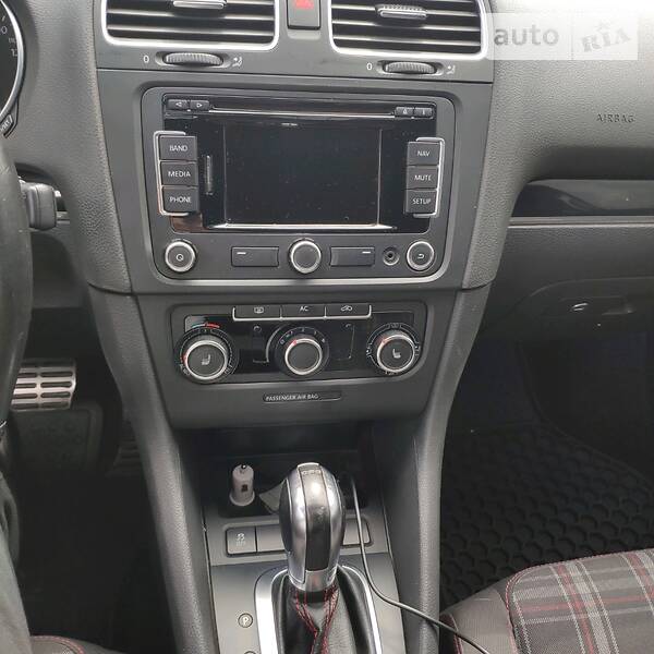 Хетчбек Volkswagen Golf 2012 в Києві