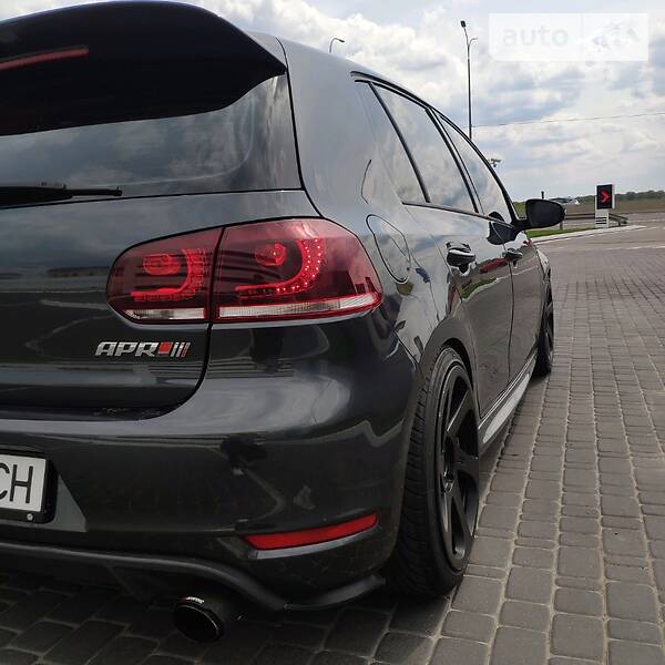 Хетчбек Volkswagen Golf 2012 в Києві