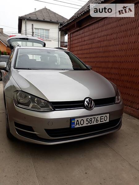 Універсал Volkswagen Golf 2015 в 