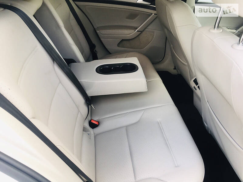 Універсал Volkswagen Golf 2015 в Рівному фото 28 Універсал Volkswagen Golf 2015 в Рівному