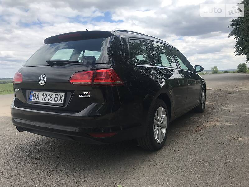 Универсал Volkswagen Golf 2015 в Гайвороне