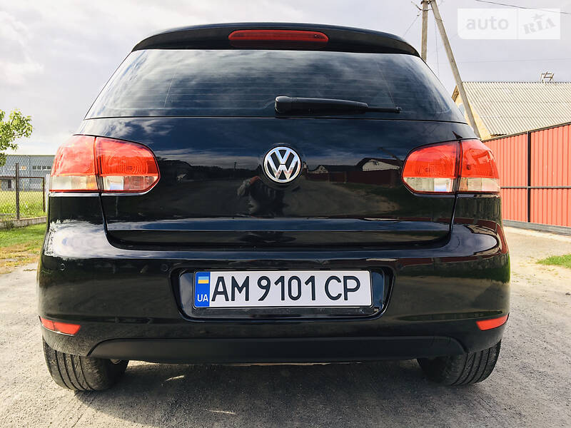 Хетчбек Volkswagen Golf 2009 в Звягелі