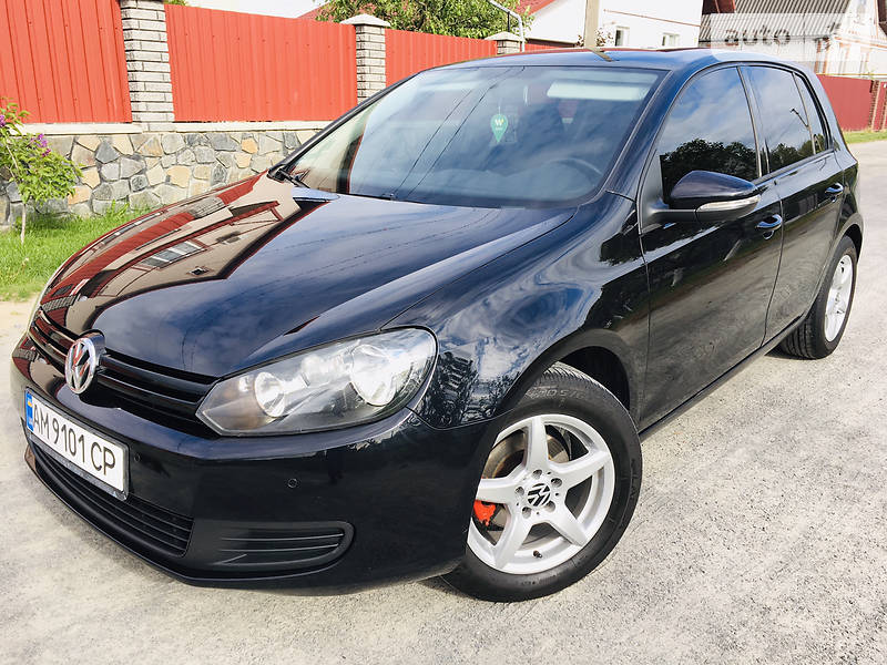 Хетчбек Volkswagen Golf 2009 в Звягелі