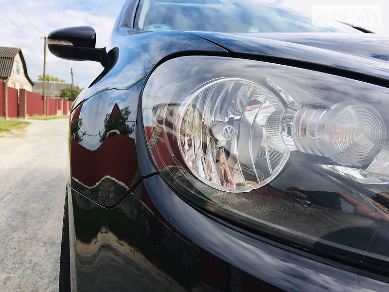 Хетчбек Volkswagen Golf 2009 в Звягелі