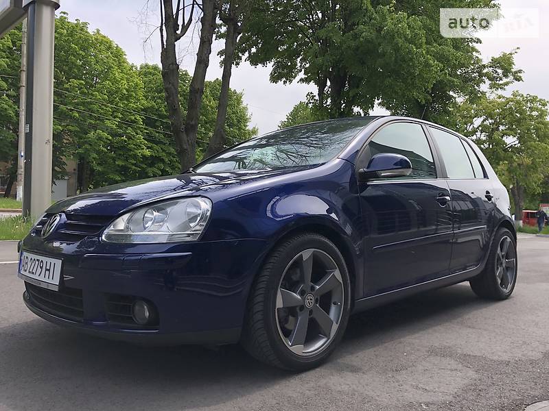 Хетчбек Volkswagen Golf 2006 в Вінниці