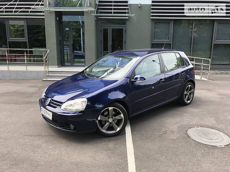 Хетчбек Volkswagen Golf 2006 в Вінниці