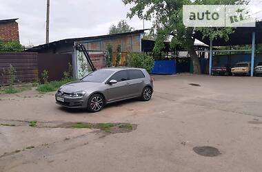 Хэтчбек Volkswagen Golf 2014 в Бахмуте