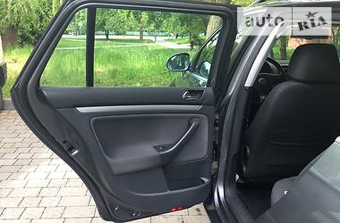 Універсал Volkswagen Golf 2009 в 