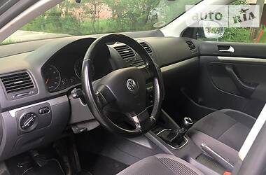 Універсал Volkswagen Golf 2009 в 