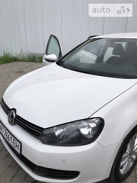 Хетчбек Volkswagen Golf 2010 в Івано-Франківську