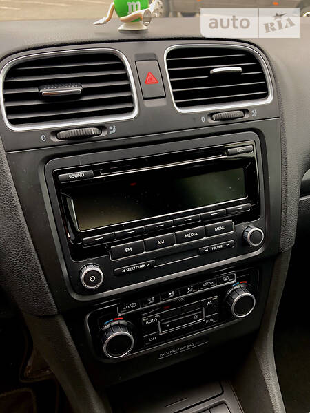 Хетчбек Volkswagen Golf 2010 в Івано-Франківську