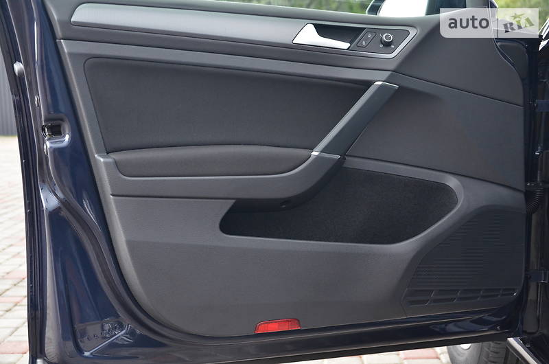 Універсал Volkswagen Golf 2015 в Луцьку