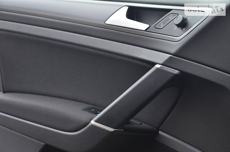 Універсал Volkswagen Golf 2015 в Луцьку