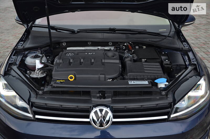 Універсал Volkswagen Golf 2015 в Луцьку