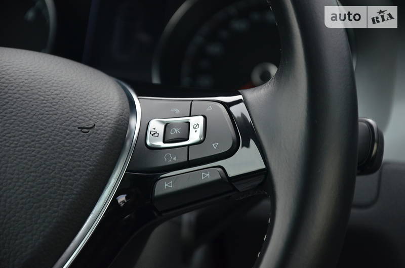 Універсал Volkswagen Golf 2015 в Луцьку