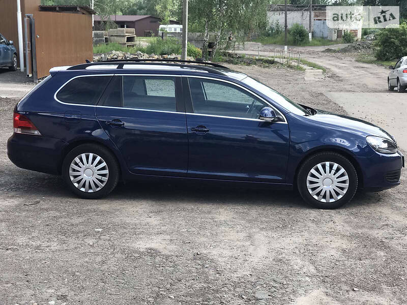 Универсал Volkswagen Golf 2012 в Шептицькому