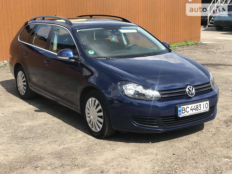 Універсал Volkswagen Golf 2012 в 