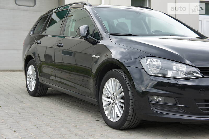 Універсал Volkswagen Golf 2014 в Чорткові