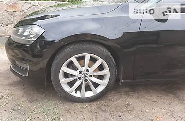 Універсал Volkswagen Golf 2014 в 