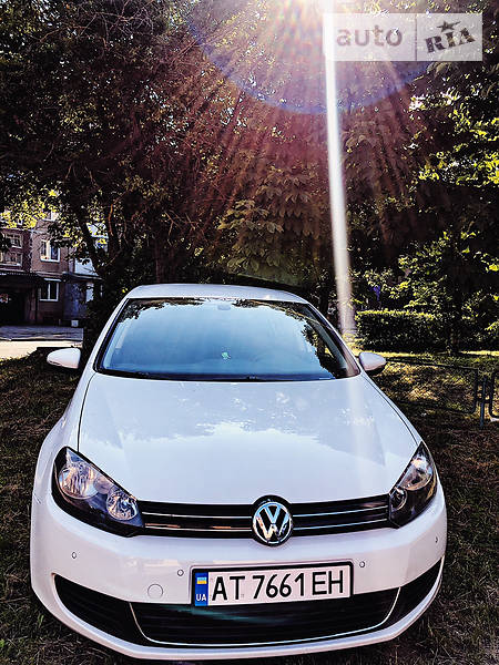 Хетчбек Volkswagen Golf 2010 в Івано-Франківську