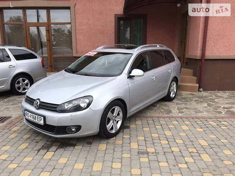 Універсал Volkswagen Golf 2011 в Сваляві