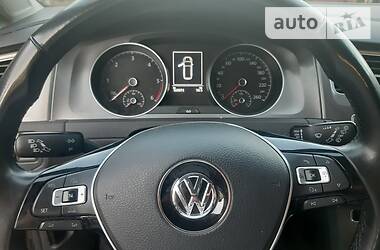 Універсал Volkswagen Golf 2016 в 
