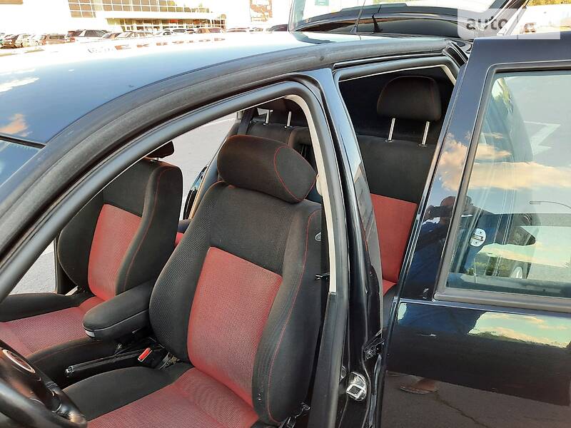 Хетчбек Volkswagen Golf 1999 в Полтаві фото 46 Хетчбек Volkswagen Golf 1999 в Полтаві